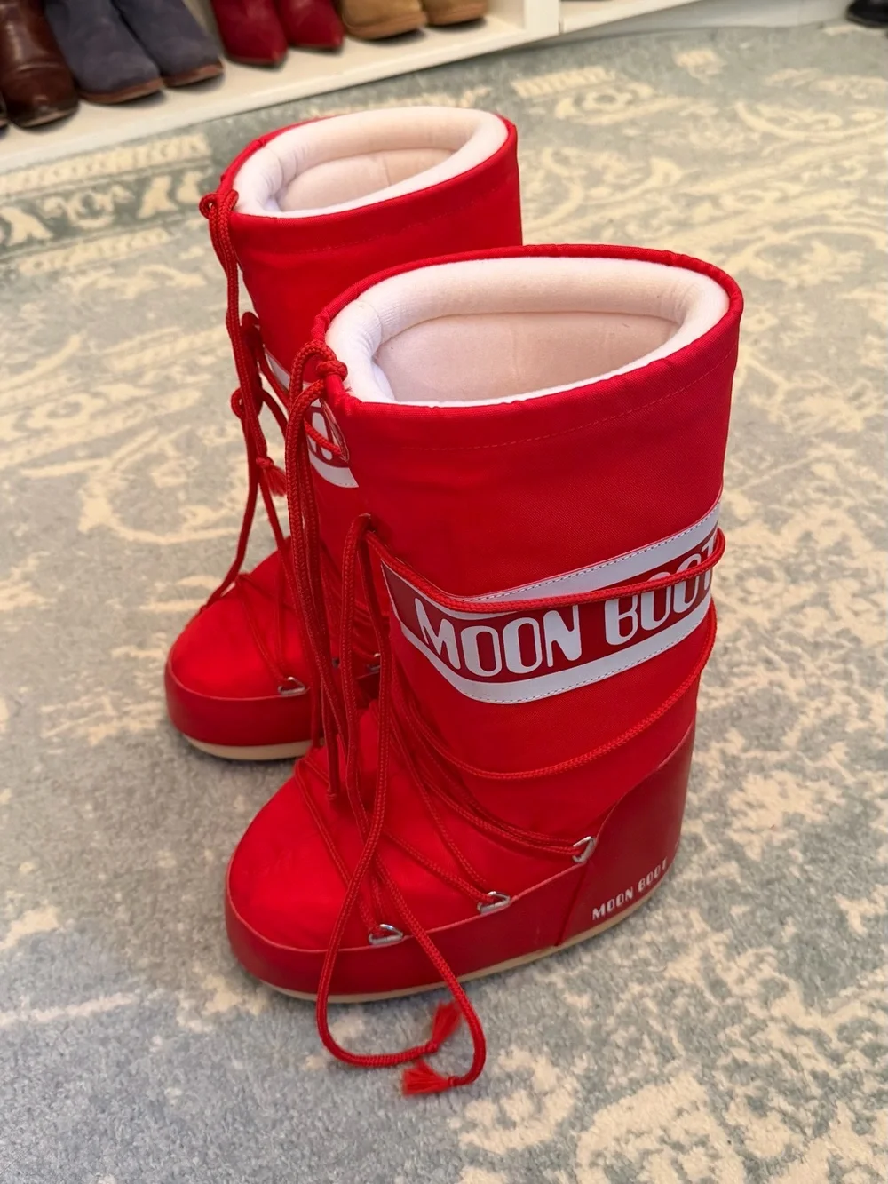 Red Moon Boots Size 6